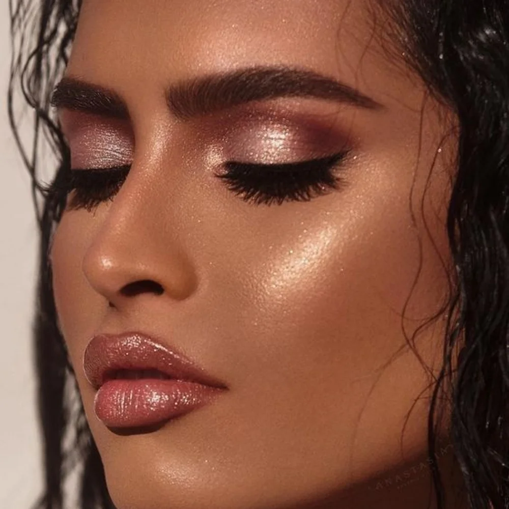MAC Limited Edition Metallic Cream Blush- GLOWING TREASURE - Golden Bronze